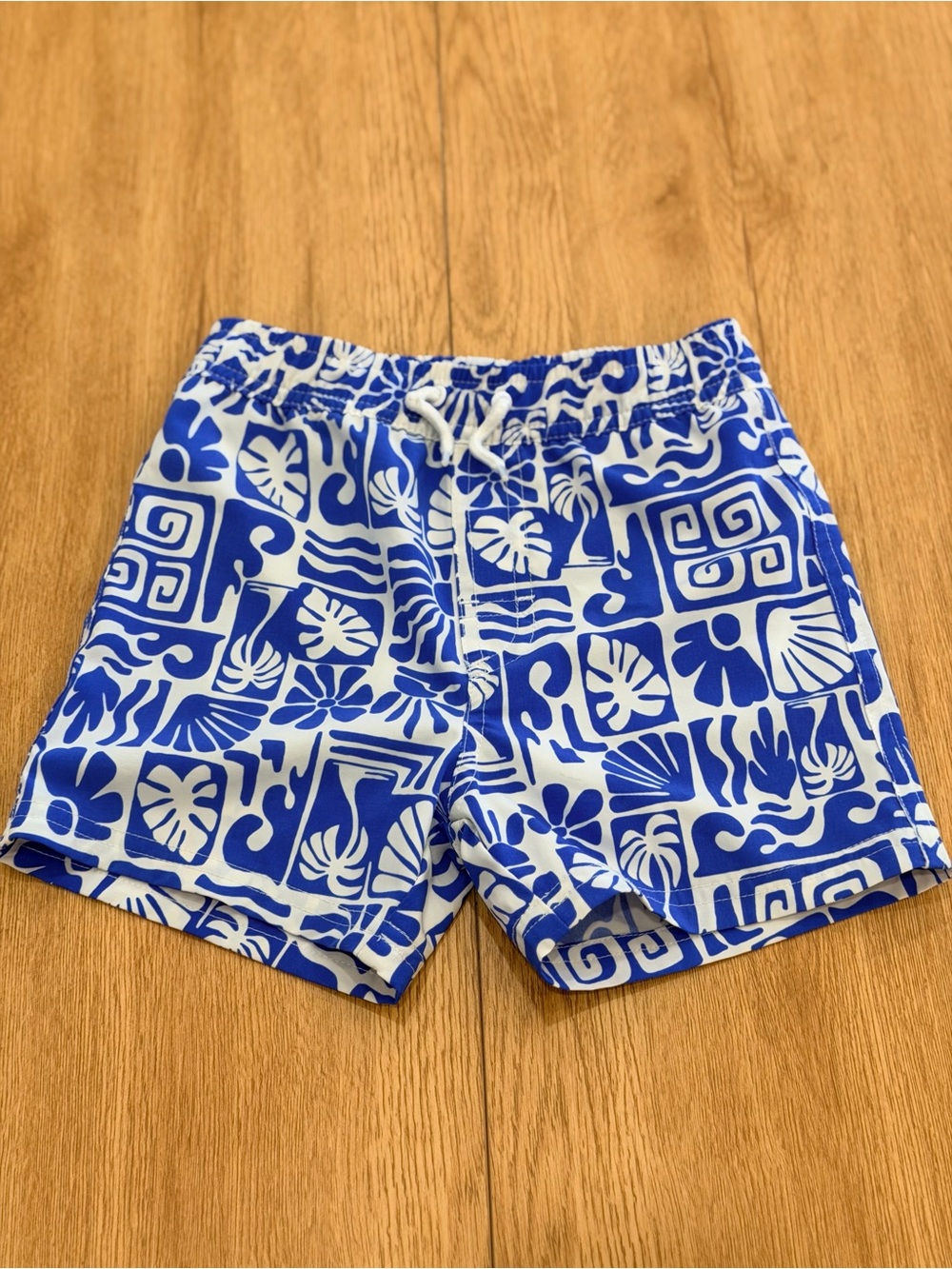 wonder nation Blue & White Tropical Print Swim Trunks